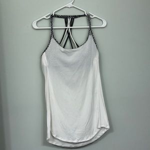 Lululemon tank with attached bra - size 8